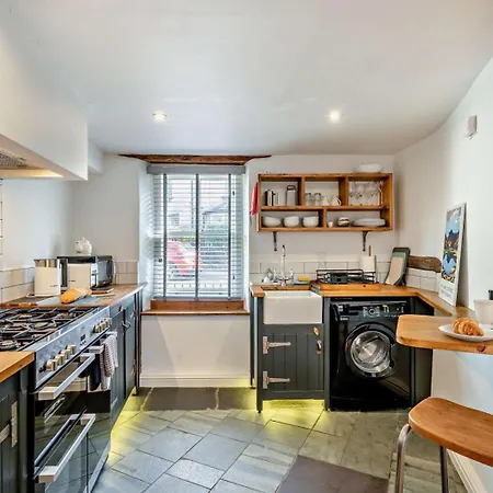 1 Bed In Oc-94210 Nyaraló