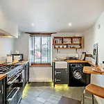 1 Bed In Oc-94210 Holiday home