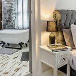 1 Bed In Oc-94210 Prázdninový dům Kendal